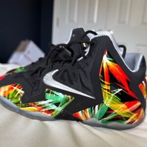 Nike LeBron 11 Everglades size 6y Retail $260